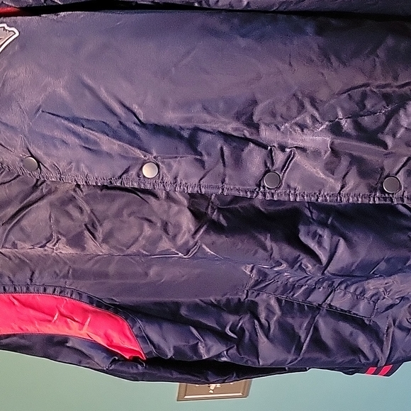 Patriots never worn jackets - Picture 7 of 7